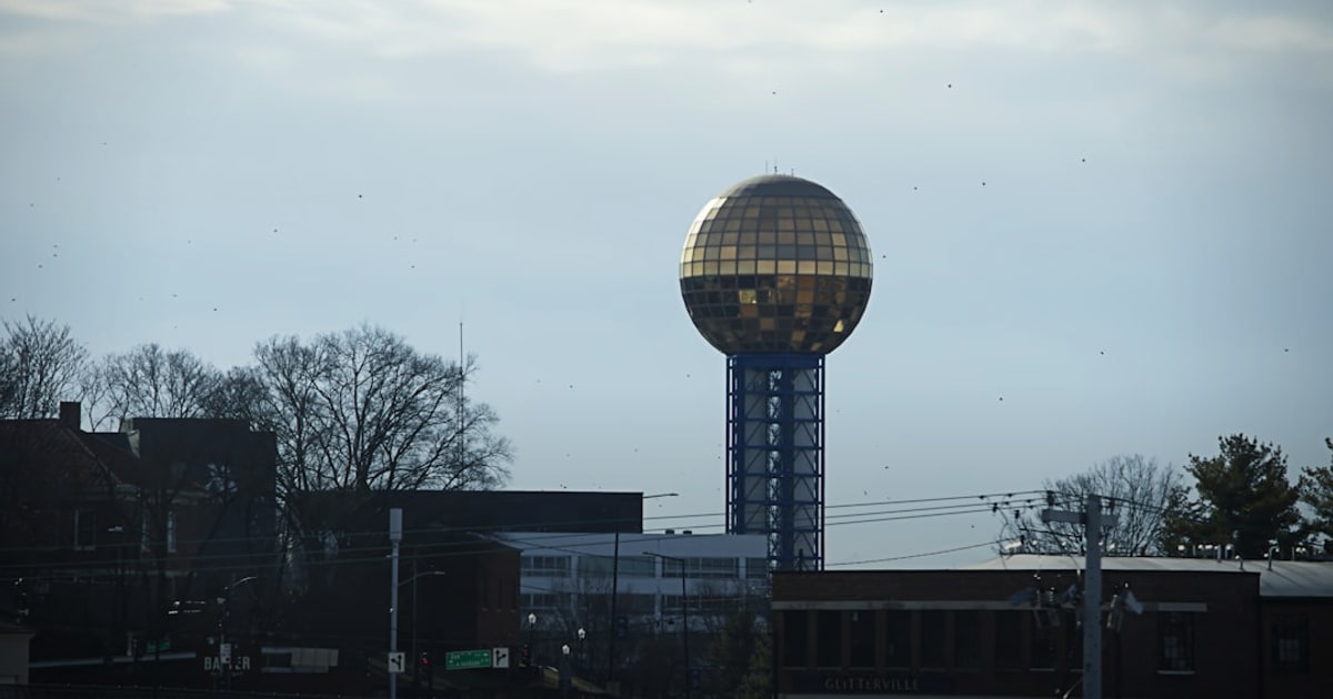 Apex Bank Acquires 334,000-Square-Foot Riverview Tower in Downtown Knoxville